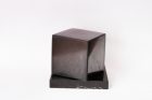Шунгитовый куб на подставке